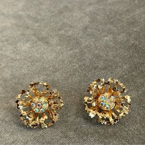 Sarah Coventry Allusion Flower AB Rhinestone Clip On Earrings Gold Tone 1960s